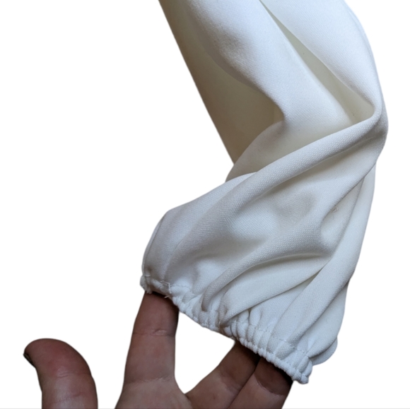 NWT PrettyLittleThing White Binding Balloon Sleeve Crop Top 🤍 Size 6 - Picture 10 of 15